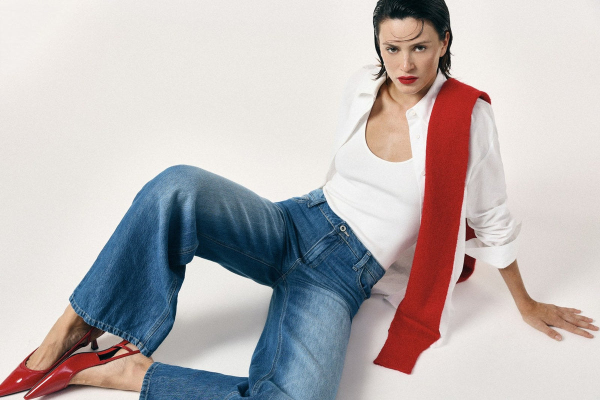Jean large Please porté, campagne automne-hiver 2026