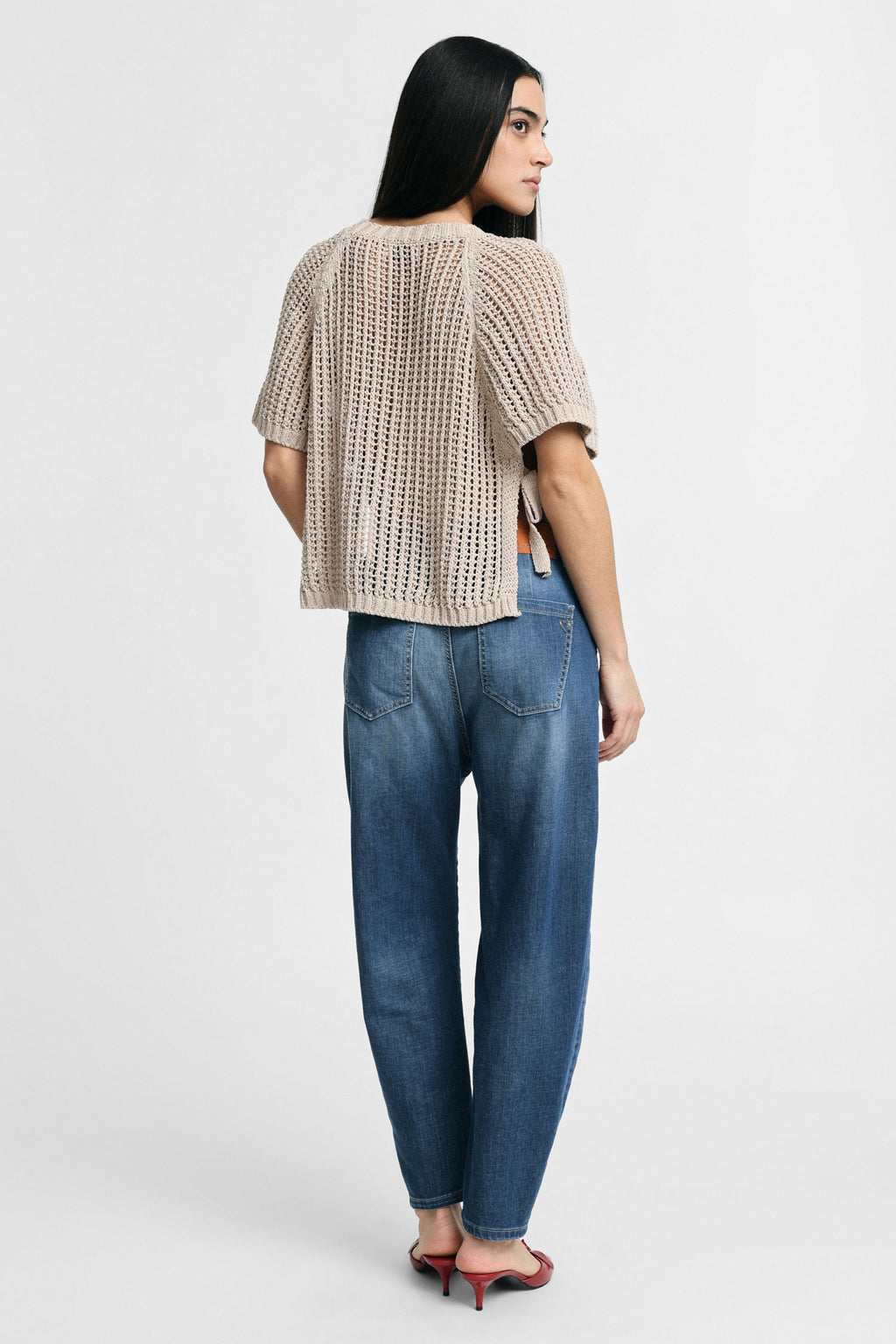 Please jean Bleu delavé Forme Baggy à boutonnage décalé, porté dos, coloris denim bleu – Please