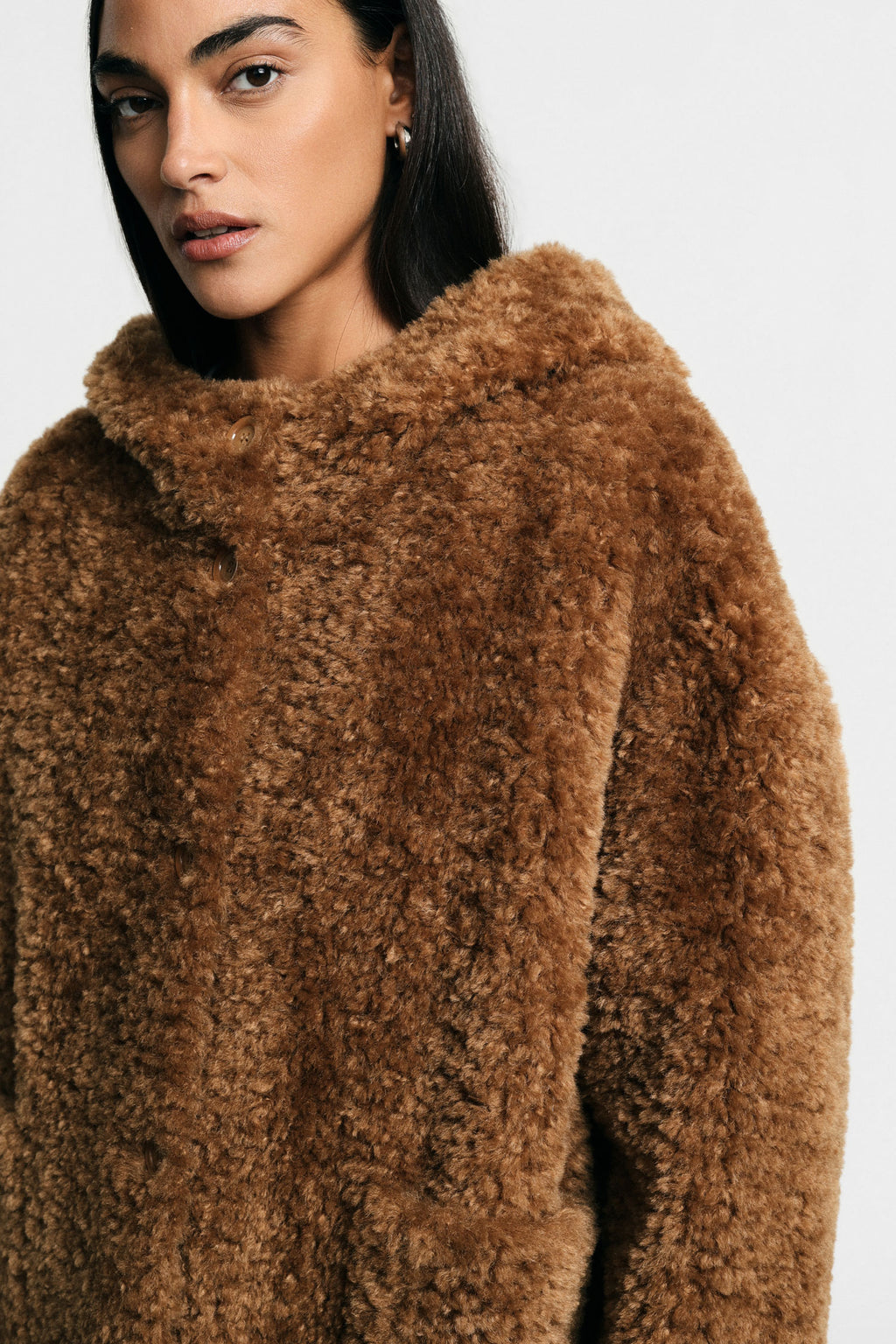 Manteau fausse fourrure femme à capuche – camel – Please