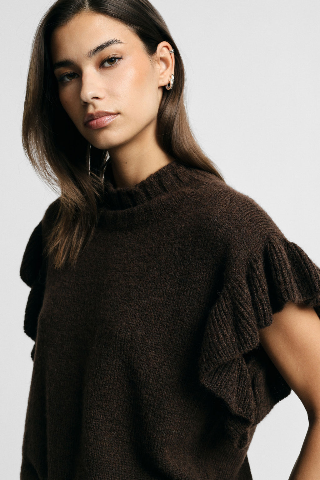 Pull sans manches à volants d'épaule – Please