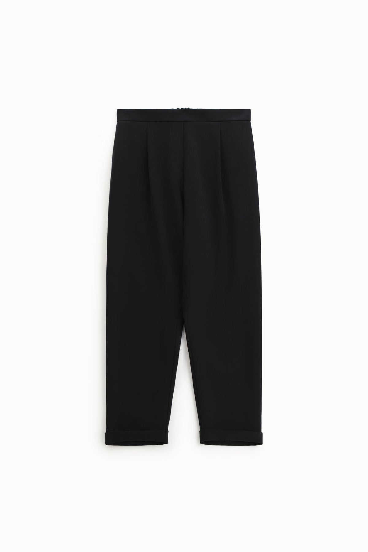 Pantalon fluide forme carotte en crêpe Noir Please