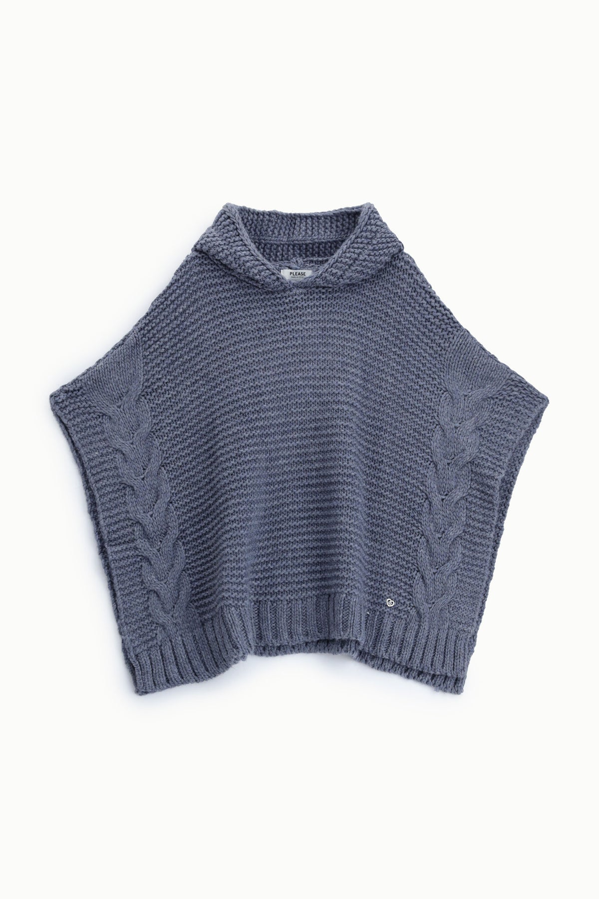 Poncho torsadé à capuche en grosse maille – Please