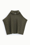 Poncho torsadé à capuche en grosse maille – Please