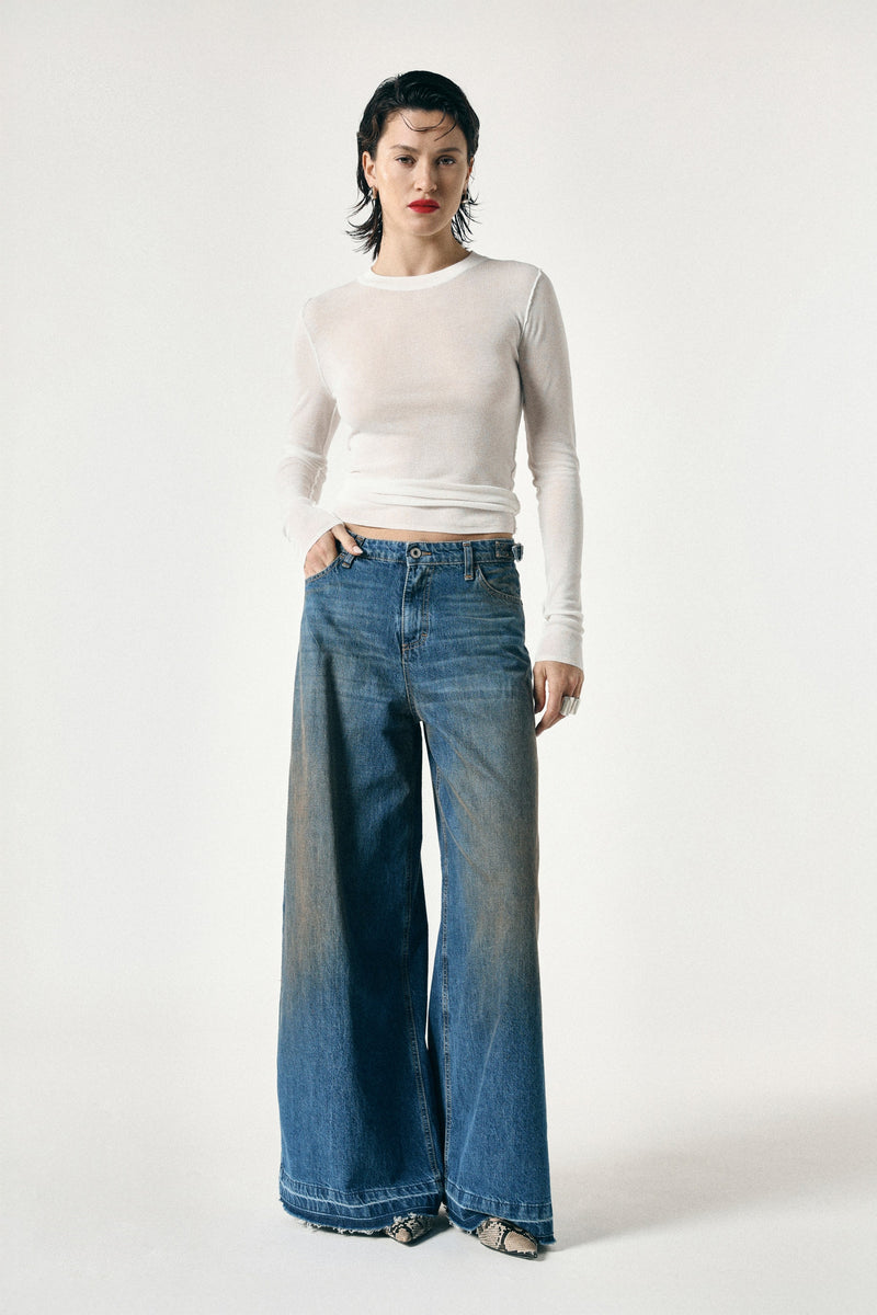 Jeans wide Please portés