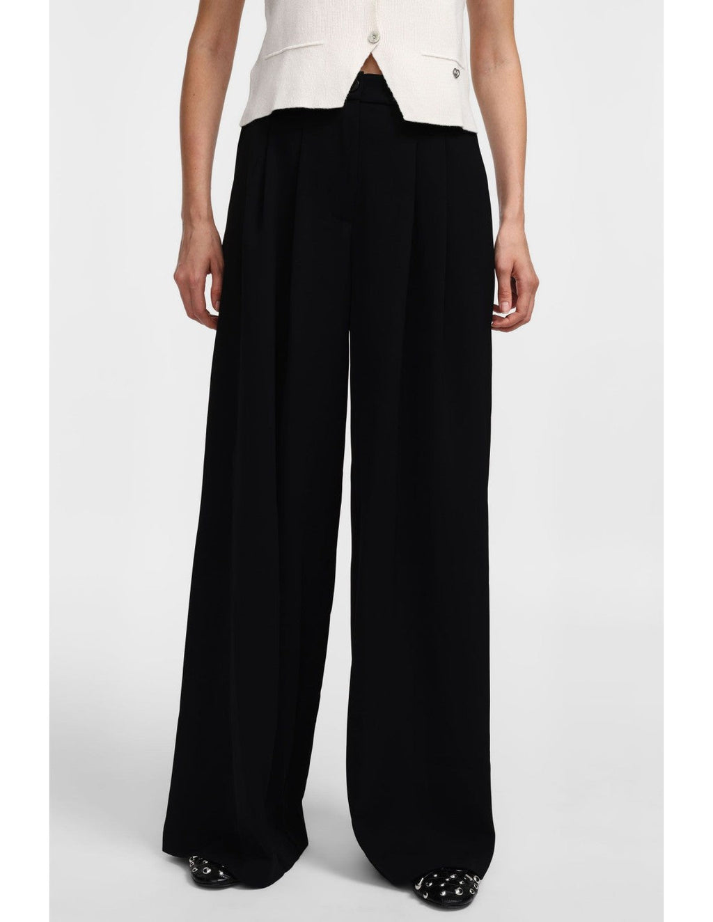 Please Pantalon Noir à doubles pinces et jambes évasées en crêpe