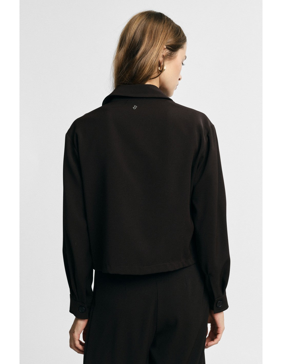 Veste courte poches plaquées en crêpe Chocolat Please